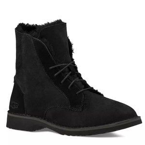 UGG Quincy Boot